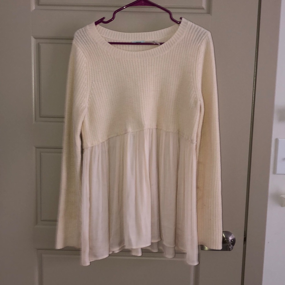 Long sleeve sweater/blouse
